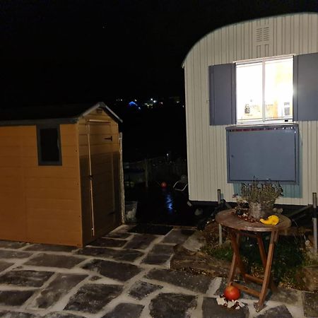 La Roulotte Apartment Travers ภายนอก รูปภาพ